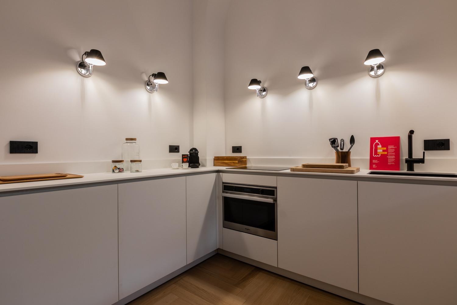 Alma Bianca Design 2 By Wonderful Italy * Torino